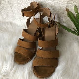 Tan heel sandals